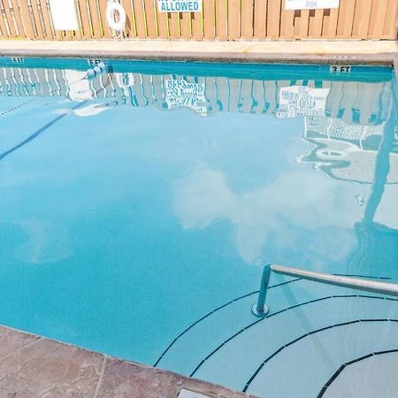 Right Across Beach Pool View Private Balcony By Zen Living Short Term Rental Myrtle Beach Exterior photo